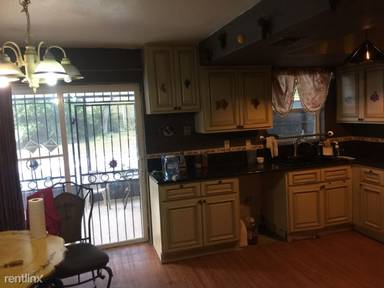 Main picture of 5503 Oakway Rd