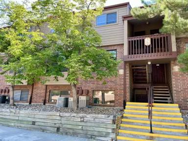 Main picture of 318 Wright St
