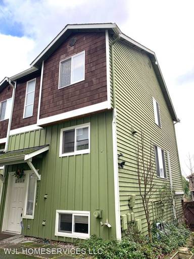 Main picture of 6532 34th Ave NE
