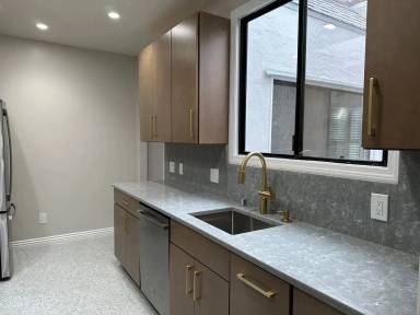Main picture of 2642 19th Ave