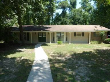 Main picture of 520 Southern Way