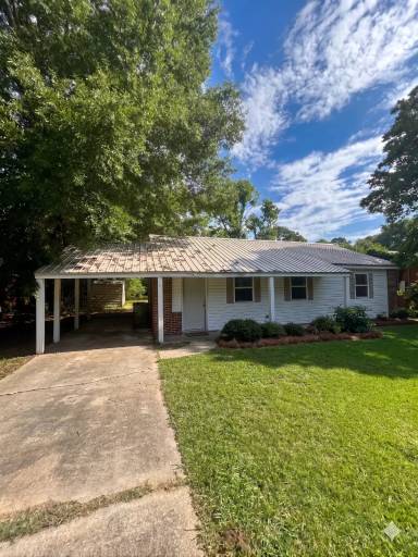 Main picture of 370 Collinwood Ave