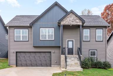 Main picture of 2912 Feng Way