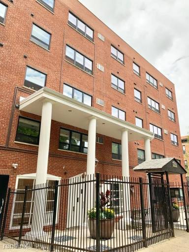 Main picture of 1111 W Hollywood Ave Apartments