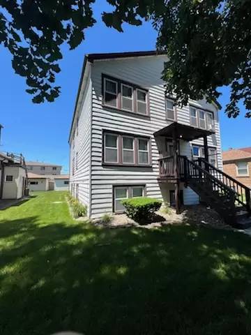 Main picture of 11126 S Troy St