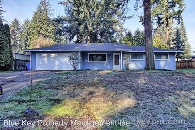 Main picture of 12016 NE 35th St