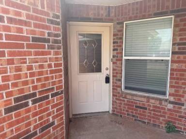 Main picture of 501 N Brentwood Ave