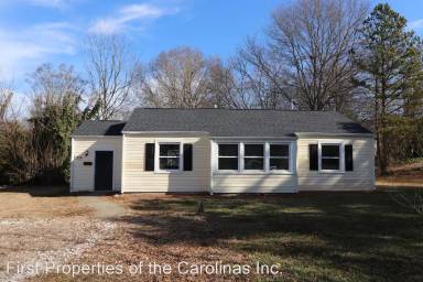 Main picture of 1304 McDow Dr