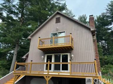 Main picture of 12 Circle Dr