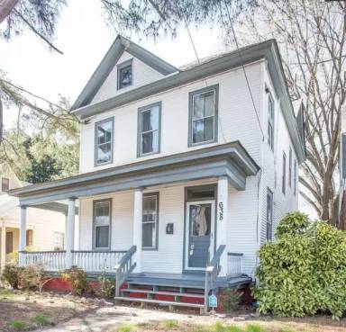 Main picture of 638 Mt Vernon Ave