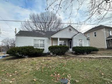Main picture of 332 N Cherry St