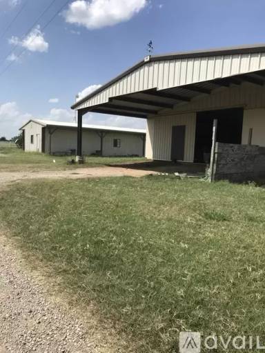 Main picture of 217 S Agra Rd