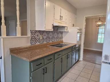 Main picture of 6322 Northampton Dr