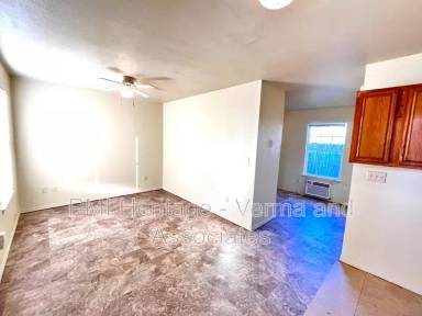 Main picture of 813 E Huntsville Ave