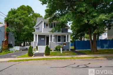Main picture of 252 Savoy St