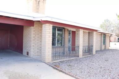 Main picture of 3500 Sparrow Dr
