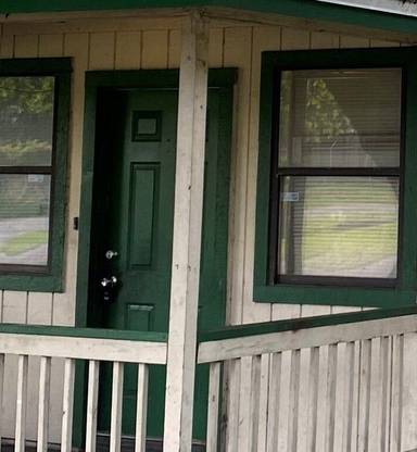 Main picture of 2814 W 6th St
