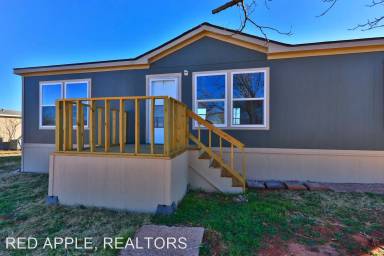 Main picture of 132 Apache Rd