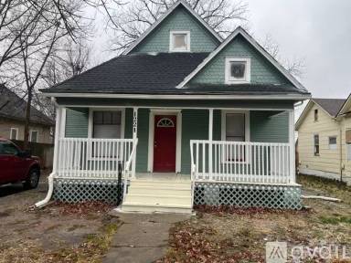 Main picture of 1221 S Saint Francis St