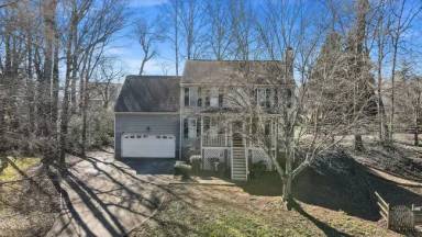 Main picture of 4722 Beech Crest Pl