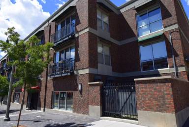 Main picture of 401 Central Ave NE