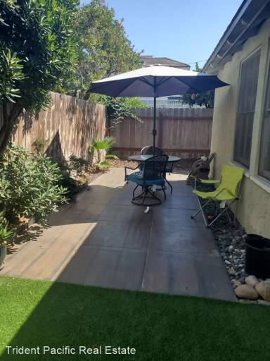 Main picture of 222 J Ave