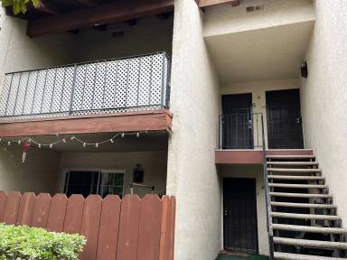 Main picture of 23653 Golden Springs Dr