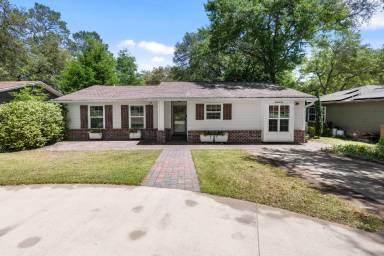 Main picture of 419 Morningbird Ct