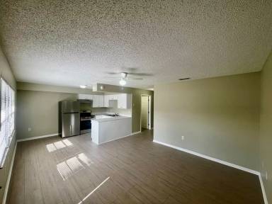 Main picture of 5452 Lewellyn Rd