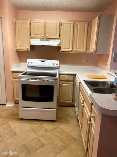 Main picture of 1939 Summer Club Dr