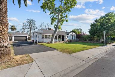 Main picture of 624 N Hagar St