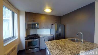 Main picture of 430 E 30th St