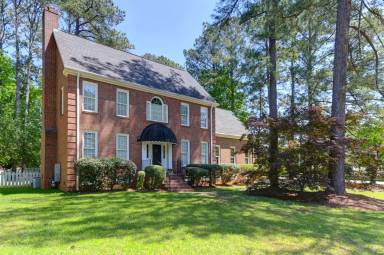 Main picture of 1100 Woodtree Ct