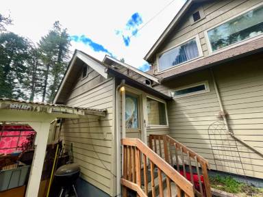 Main picture of 35 S 21st St