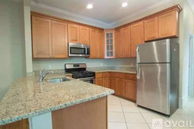 Main picture of 411 S 9th St