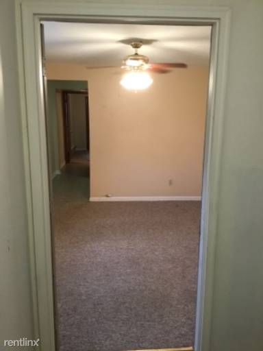 Main picture of 110 N Washington Ave