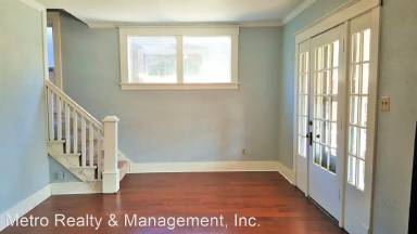 Main picture of 3045 Wentworth Ave