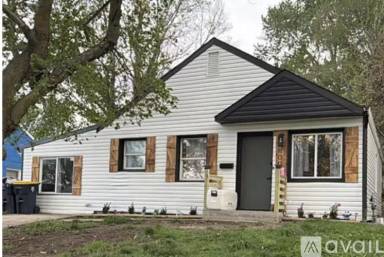 Main picture of 8008 Olive St