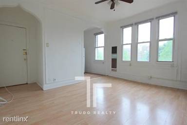 Main picture of 4735 N Beacon St Apartments