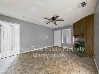 Main picture of 102 Limoges St