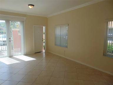 Main picture of 5019 Neptune Ln