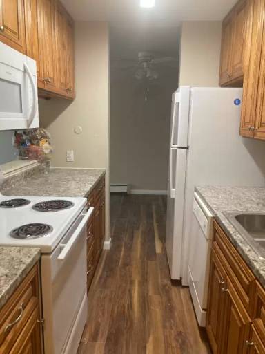 Main picture of 70 Douglas Ln