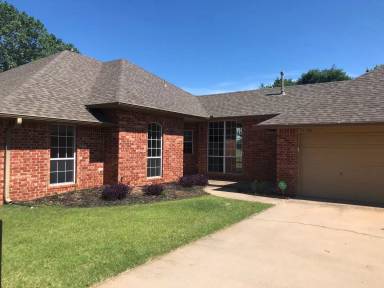 Main picture of 2700 Flagstone Ln