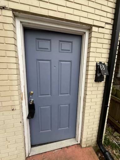 Main picture of 728 N Broadway