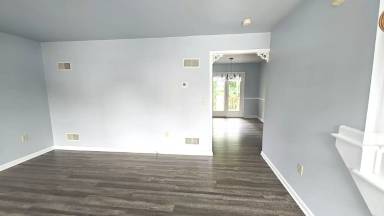 Main picture of 52 Michael Ct