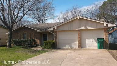 Main picture of 6502 Woodchuck Dr