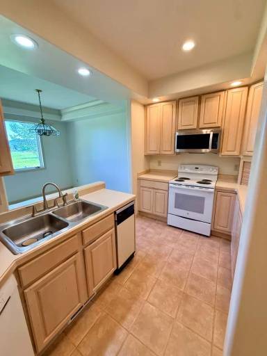 Main picture of 405 Overbrook Dr