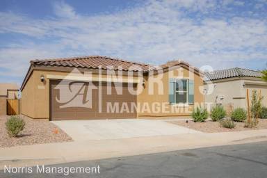 Main picture of 2905 N Rosewood Ave