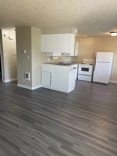 Main picture of 104-105 Florence St