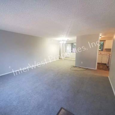 Main picture of 9685 SW Whitford Ln